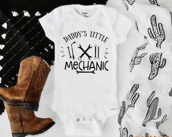 Mechanic Baby Onesie® Daddy's Little Mechanic, Baby Shower Gift , Garage baby, Newborn Onesie®, Funny Onesie, Custom Clothing