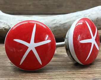 SET van 2-1.5" rode en witte Starfish Knob - nautisch thema lade Pull - primaire kleuren kwekerij - Sea Star Keramische decoratieve Knobs
