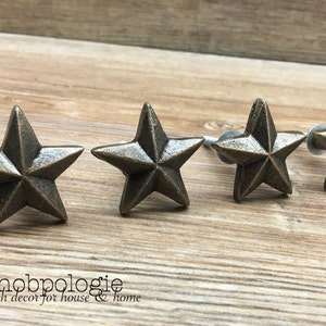 SET OF 4 - Distressed Antique Bronze Cast Iron Texas Star Knobs - Antique Bronze Drawer Pull - Western Theme - Country Rustic Decor