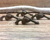 SET OF 4 - Bronze Revolver Drawer Knobs - Wild West Cowboy Gun Knob Western Texas Star - Cowgirl Drawer Pull - Ranch Nursery