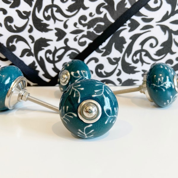 SET OF 4 - Dark Teal and White Round Ceramic Knob - Peacock Blue Drawer Pull -Decorative Knob - Cabinet Kitchen Decor