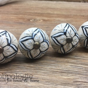 SET OF 2 Cream Grey Black and White Glossy Ceramic Knobs Patterned Drawer Pull Floral Decorative Knob Cabinet Decor image 3