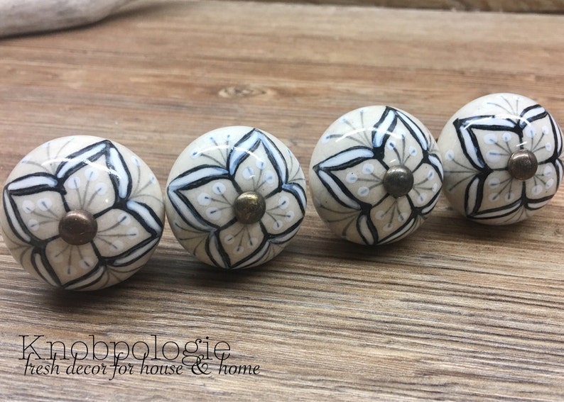 SET OF 2 Cream Grey Black and White Glossy Ceramic Knobs Patterned Drawer Pull Floral Decorative Knob Cabinet Decor image 3