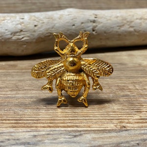Gold Bumble Bee Knobs - Honeybee Wasp Cabinet Knob Drawer Pull - Nature Nursery Decor
