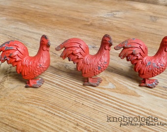SET OF 4 Barn Red Rooster Metal Knob - Farm Animal Drawer Pull - Nursery Decor - Country Kitchen Cabinet Decor - Decorative Knob