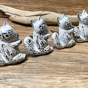 Set of 4 Squirrel Knobs - Cast Metal White Distressed Squirrel Drawer Pull - Decorative Drawer Pull - Woodland Animal Cabinet Kitchen Decor