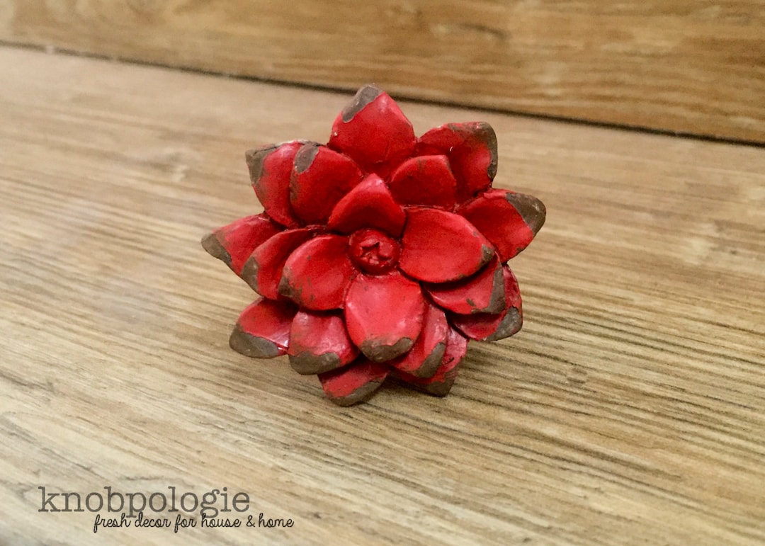 Bouton Vintage Ancien Cœur De Marguerite Rouge Bordeaux - France - Occasion Pour Couture