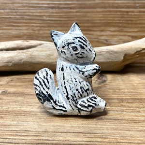 Squirrel Knob - Cast Metal White Distressed Squirrel Drawer Pull - Decorative Drawer Pull - Woodland Animal Cabinet Kitchen Decor