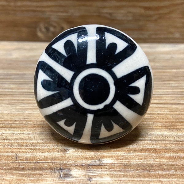 Sample sale. One of a kind black and cream knob