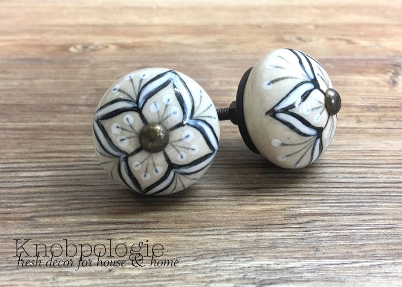 SET OF 2 Cream Grey Black and White Glossy Ceramic Knobs Patterned Drawer Pull Floral Decorative Knob Cabinet Decor image 1