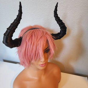 Matador-Bull-horns-ribbed-3D printed horned headband comic-con cosplay horns anime character teifling