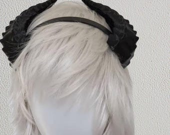 Deanerys Dragon inspired 3d printed set horns on headband DIY costume addition dragon ears four horned beast set lizard horns sleek horns