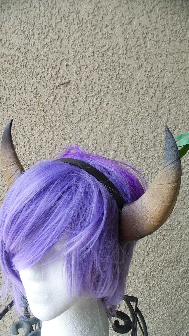 3d custom girl horns