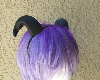 NEW ARRIVAL Small Bull Matador horns headband 3D printed cosplay comicon fantasy horns  option wow curly black sheep horns
