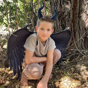 Déguisement unisexe Maleficent fey pour enfant. Chemise + pantalon de paysan, costume de garçon de la renaissance taille 6+7+ 8+10/12+14/16 vêtements pour enfants médiévaux