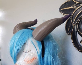 Fantasy smooth Dragon  horns 3d printed horns on headband costume headress addition  comicon teifling lightweight horns