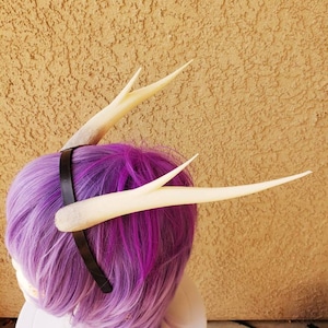 NEW ARRIVAL! Realistic  Doe / Deer Antlers  3D Printed (Ultra Light Weight Plastic) Reindeer Antlers comic-con fantasy fawn two prong