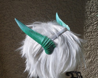 Deanerys Dragon inspired 3d printed horns on headband DIY costume addition dragon ears green lizzard horns