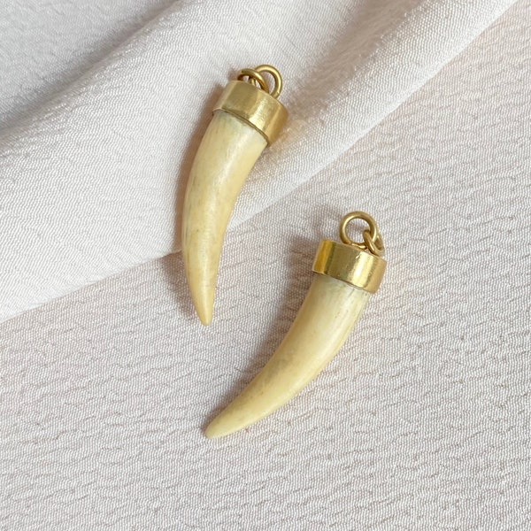 vintage 18k Or couronné horn charms