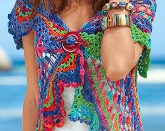 Puede incluir: Un top de crochet colorido con un dobladillo festoneado y mangas cortas. El top está hecho con una variedad de colores brillantes, incluyendo rosa, azul, verde y naranja.