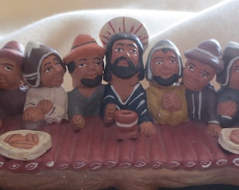 Vintage Artisan Handmade Handcrafted Hand Painted Pottery Sculpture Depiction of Jesus Christ and the Last Supper.  **FREE Shipping**