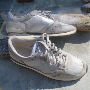 Brooks leather tennis shoes cheap