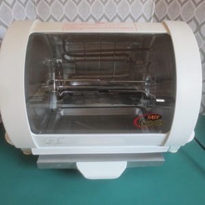 Vintage George Foreman &quot;Baby George&quot; Rotisserie Oven Model GR591CAN.  **FREE Shipping**