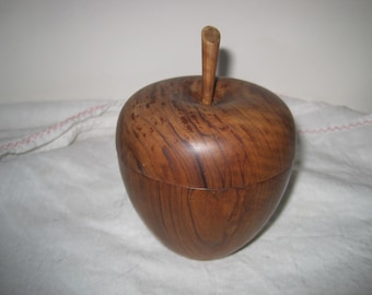 Vintage Handmade Handcrafted Hand Carved Custom Crafted Wooden Apple Keepsake Treasure Holder.   **FREE Shipping**