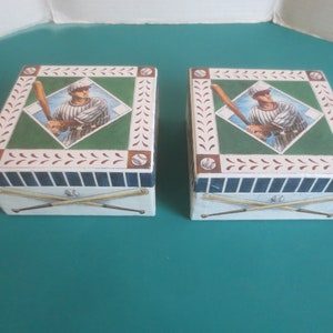 2 boîtes vintage artisanales sur le thème du baseball, fabriquées à partir de papier recyclé. **Livraison GRATUITE**