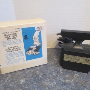 Vintage Realistic Magnetic Tape Eraser Computer Hard Drive De-Magnetizer Radio Shack Tandy Model 44-210.  *FREE Shipping*