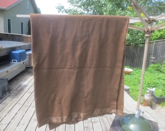 Vintage Mid Century Kenwood Chestnut Brown Moth-Proofed Virgin Wool Queen Blanket Made in Canada.