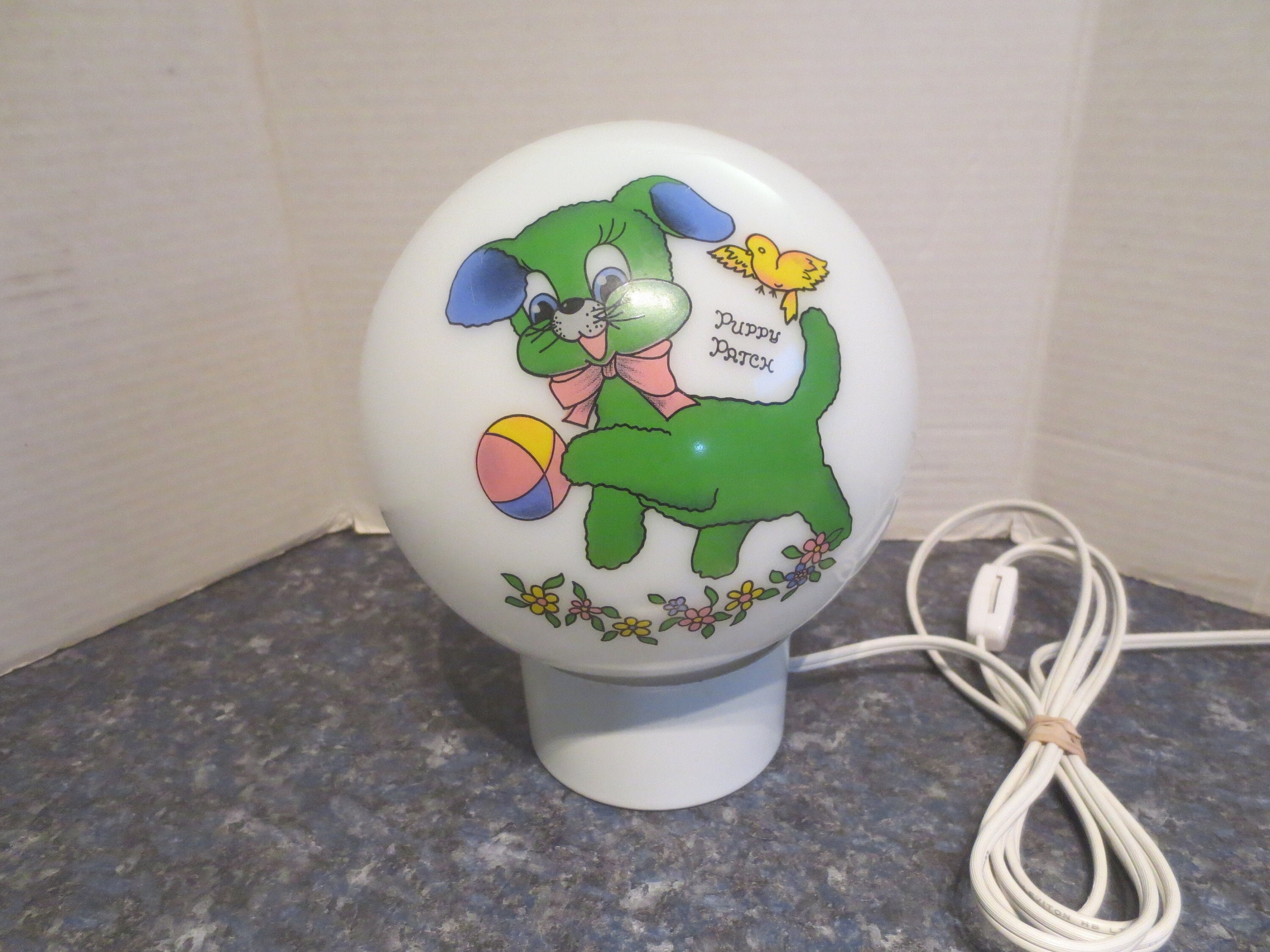 Rare Vintage Mid Century Opaline Milk Glass "Puppy Patch" Round Glass Globe Standing Table Lamp.  **FREE Shipping**