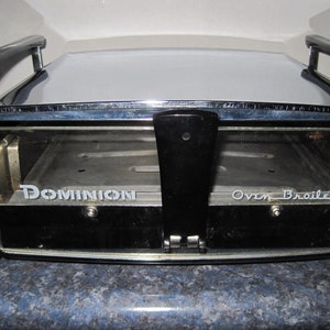 Vintage 1950&#39;s - 1960s Dominion Mid Century Atomic Age Futuristic Design Kitchen Flip Over - Toaster Broiler Oven.  **FREE Shipping**