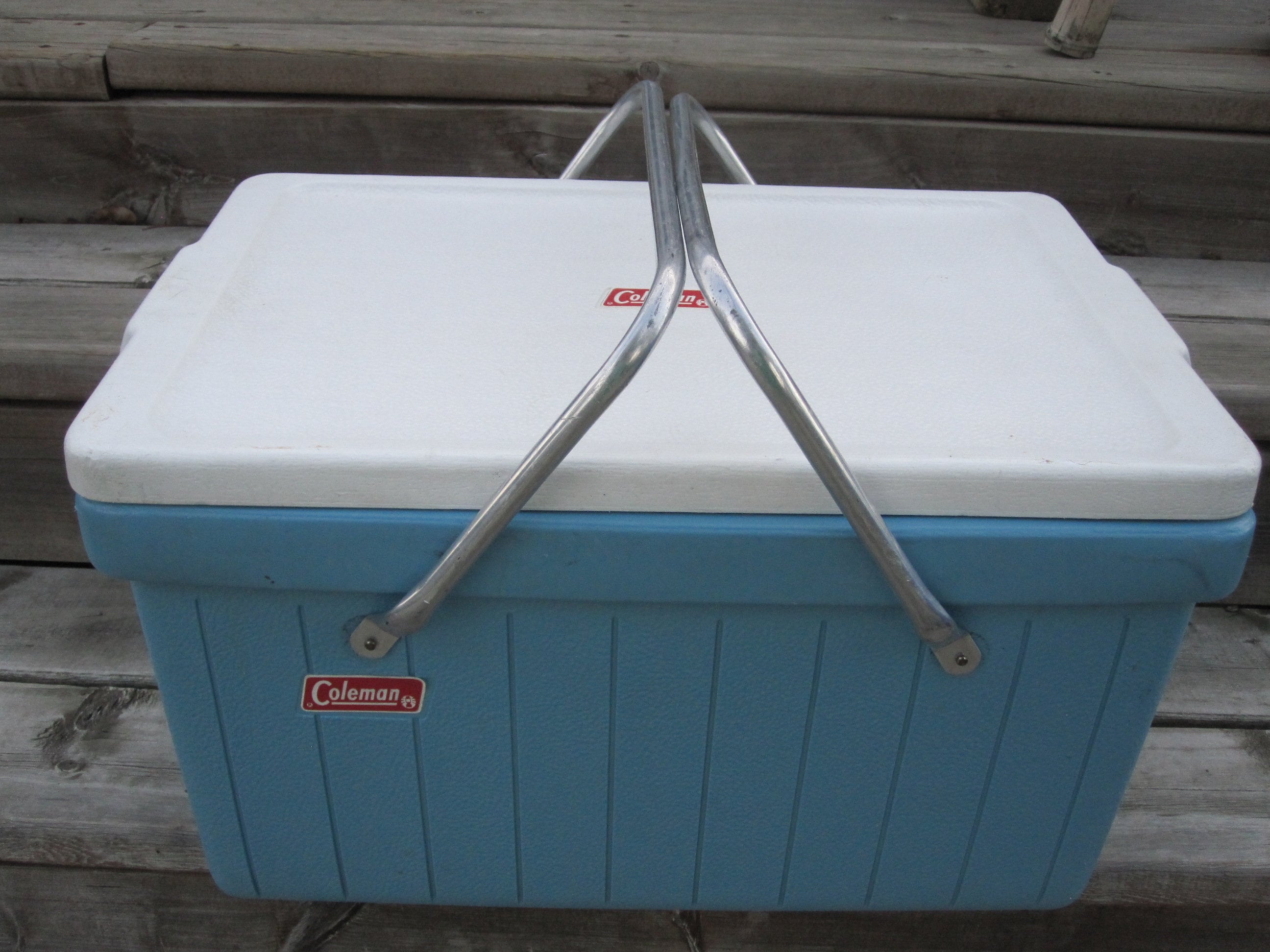 Refroidisseur bleu vintage 1976 Coleman rond-point 3 gallons avec