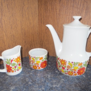 Vintage 3 Piece Mid Century Modern Tea Coffee Set with Tea Coffee Pot Sugar Bowl and Creamer Made in Japan.   **FREE Shipping**