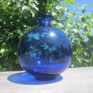 Difficult to Find Mid Century 1960's Gorgeous Hand Blown Royal