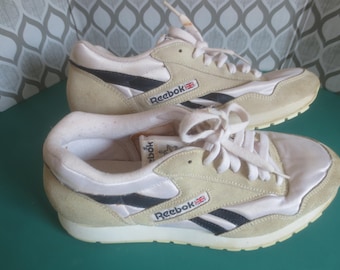 Vintage Retro 80's Men's Reebok Classics Nylong and Leather Suede Athletic Court Sneakers - Size 9 Men's.