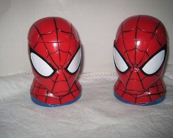 The Incredible Amazing Spiderman Plastic Flip Top Collector's Mug Cup.