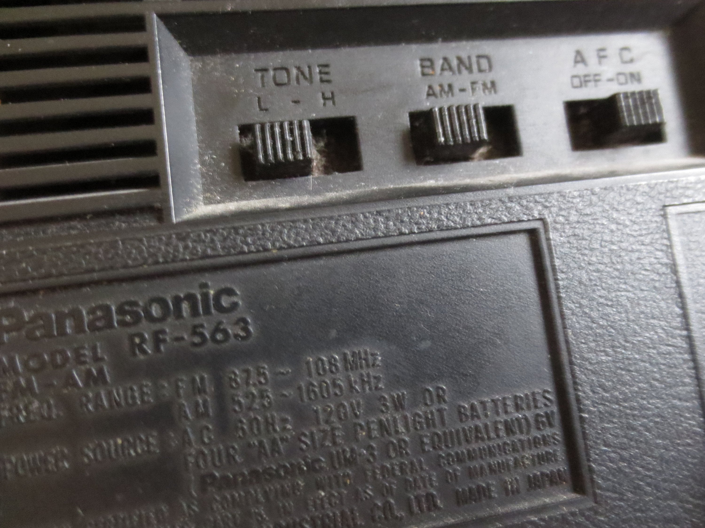 Panasonic - リオン Vintage 1973 Old School Retro Panasonic AM/FM Portable