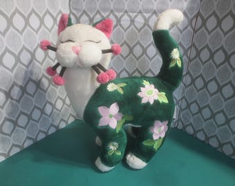 Amy Lacombe Whimsiclay Cat Figurine - Willitts Design Collectible