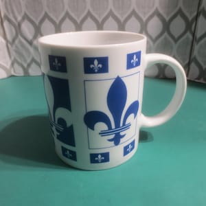 Brand New Vintage French Fleur De Lis Design Ceramic Coffee Cup Mug.  **FREE Shipping**