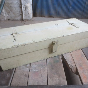 Rare Vintage 1920&#39;s Rustic Primitive Jobbing Carpenter&#39;s Portable Wooden Tool Box Tool Chest Carpenter&#39;s Chest.  **FREE Shipping**