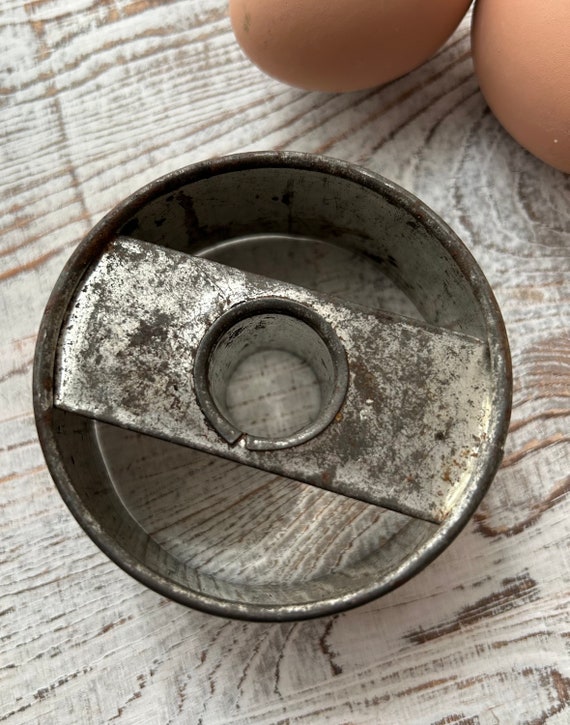 Antique biscuit cutter deals