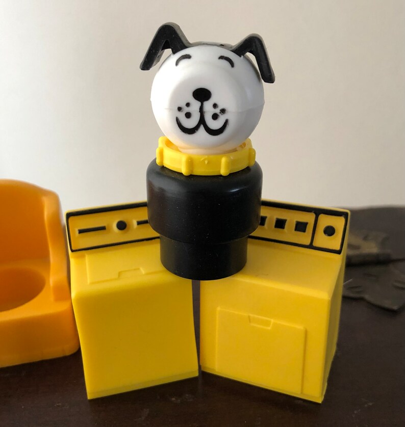 Vintage Fisher Price Little People / 1970s Fisher Price House