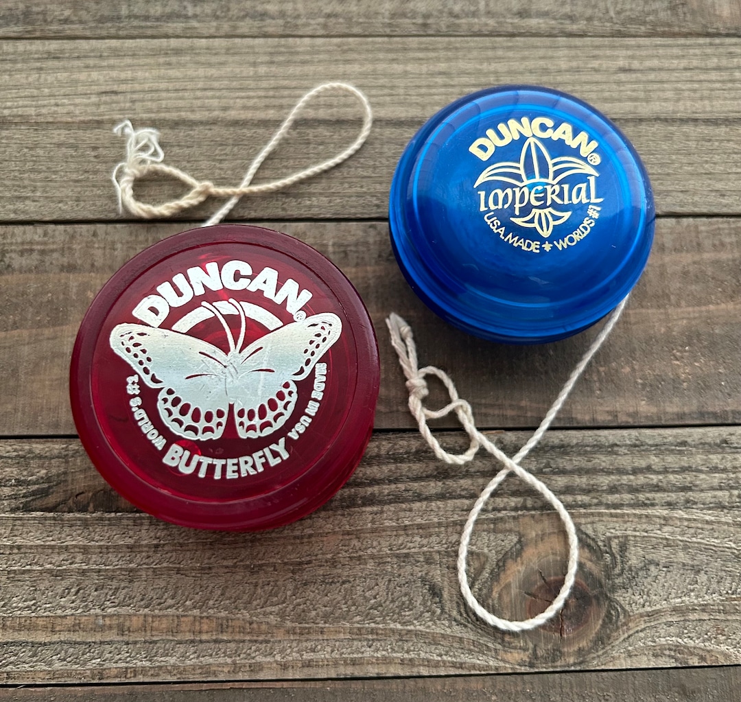 Vintage 1970s Duncan Yoyo Set / Genuine Duncan Imperial Yoyo / Baby