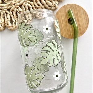 Monstera and Daisy Glass Cup / Iced Coffee Glass / Plants Glass Cup / Cute Coffee Cup / Plant Mama Cup / Gifts for Her