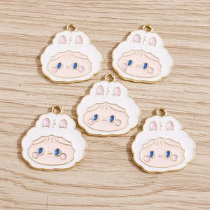10 STKS Cartoon schaap meisje emaille bedel, DIY handgemaakte infuus olie hanger, kleine creatieve charme, sieraden bedel voor oorbel ketting maken