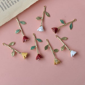 10 STÜCK Legierung Rosen Charms, Blumenlegierung Charm Anhänger, Ohrring Charms, Halskette Charms, Schmuck Charms für Ohrringe Halskette Herstellung