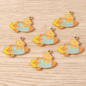 10 STKS Cartoon Rocket Bear Emaille Bedel, DIY Handgemaakte Druppel Olie Hanger, Tiny Creative Charm, Sieraden Bedels voor Oorbel Ketting Maken