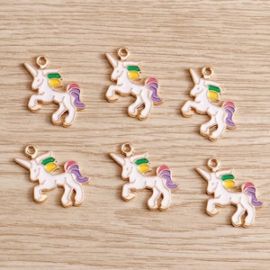 10 STKS Cartoon schattige eenhoorn emaille bedel, DIY handgemaakte infuus olie hanger, kleine cartoon creatieve charme, sieraden bedels voor oorbel ketting maken